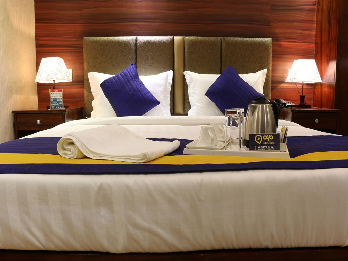Oyo 662 Hotel Comfotel 加尔各答 外观 照片