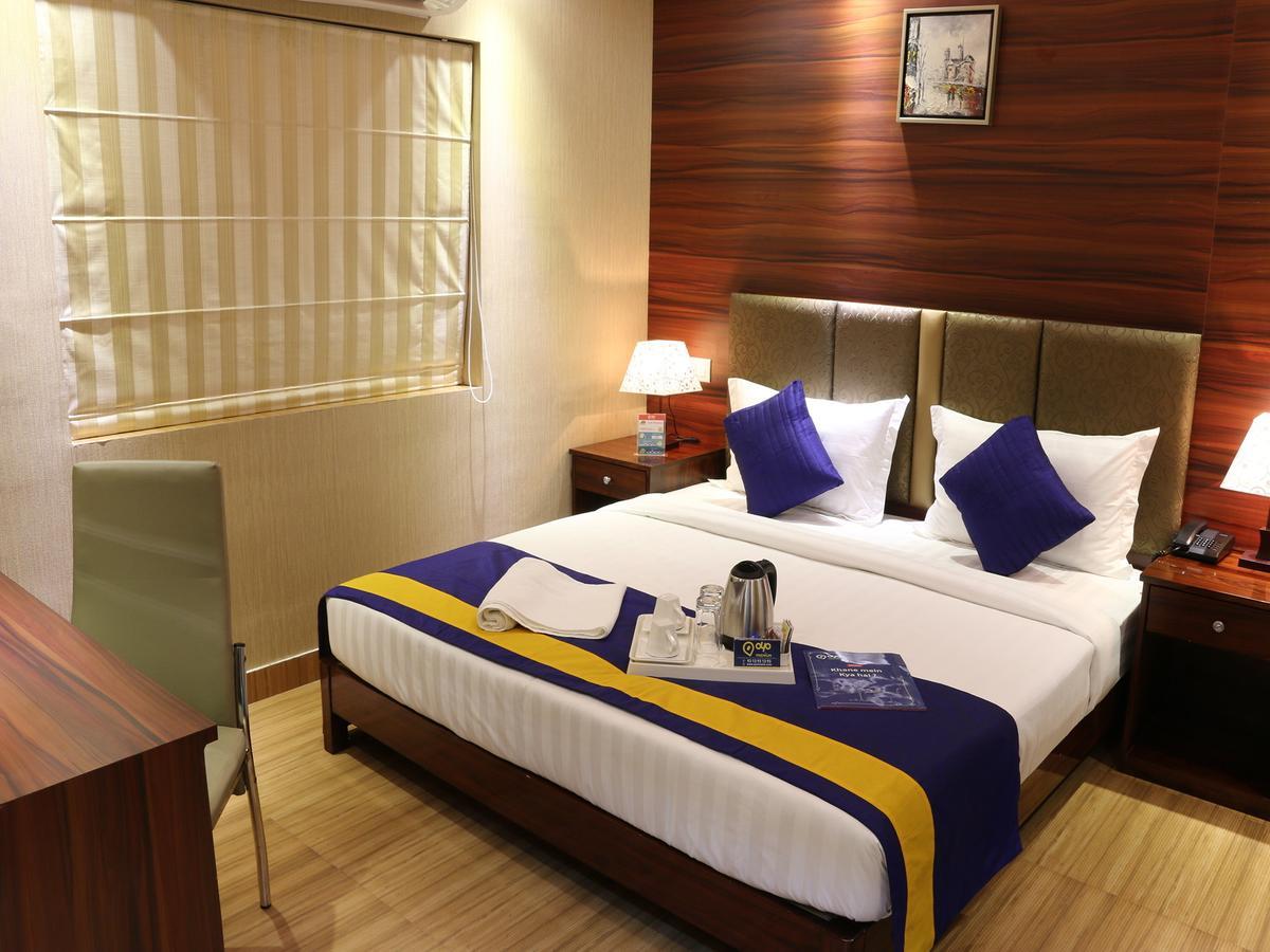 Oyo 662 Hotel Comfotel 加尔各答 外观 照片